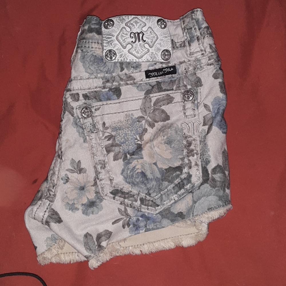 Miss me Shorts